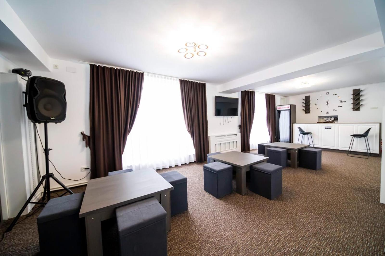 Danube Home Ostrovu Corbului Zewnętrze zdjęcie